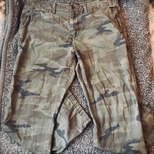 American Eagle Camo pants